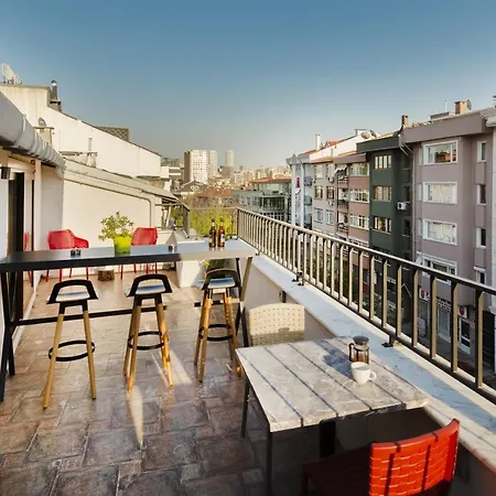 Moda Drei Hostel *