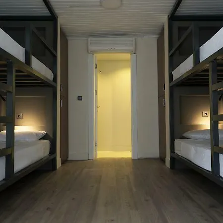 Moda Drei Hostel