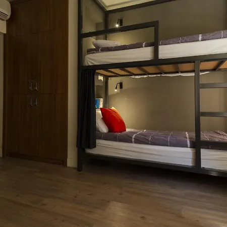 Moda Drei Hostel *